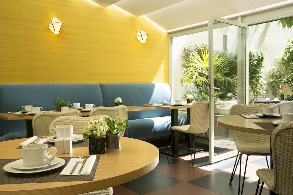 Фото Hôtel A La Villa des Artistes