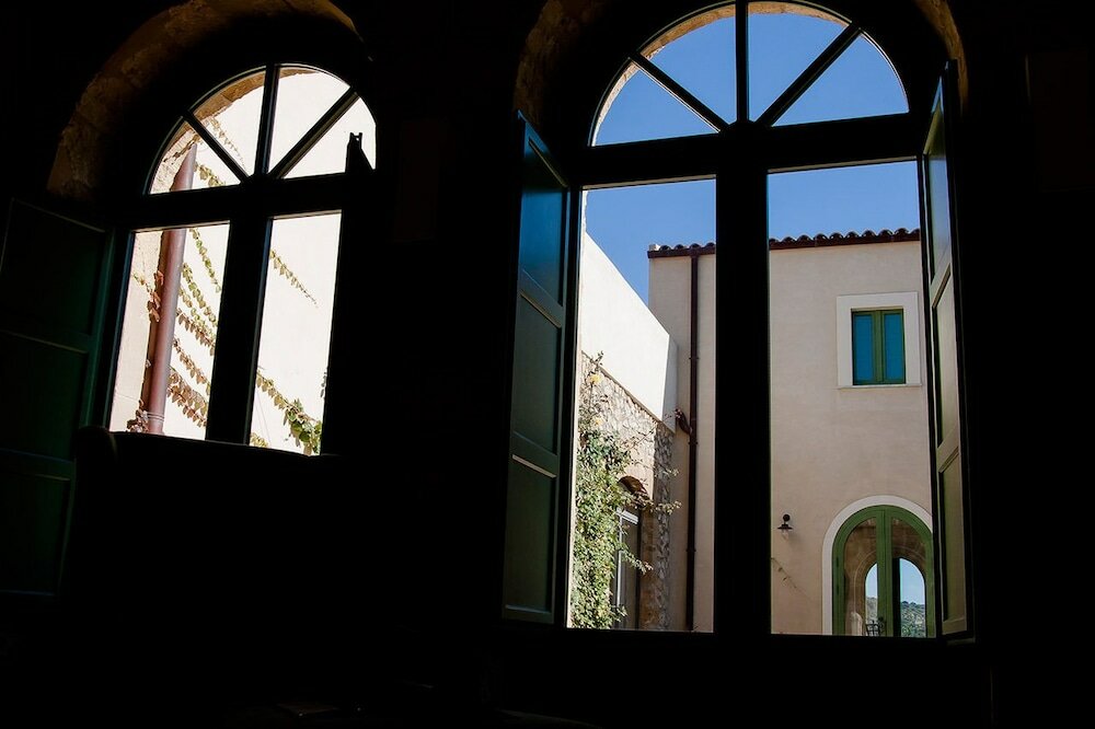 Фото Fontes Episcopi