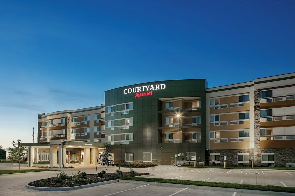 Фото Courtyard by Marriott Omaha Bellevue Beardmore Event Center