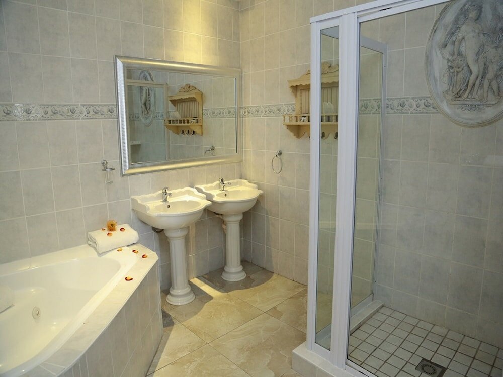 Фото Misty Waves Boutique Hotel