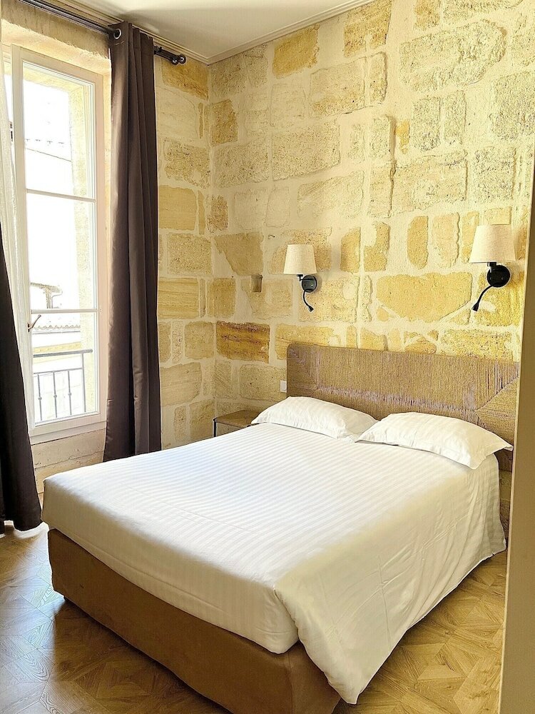 Фото Hôtel De La Tour Intendance