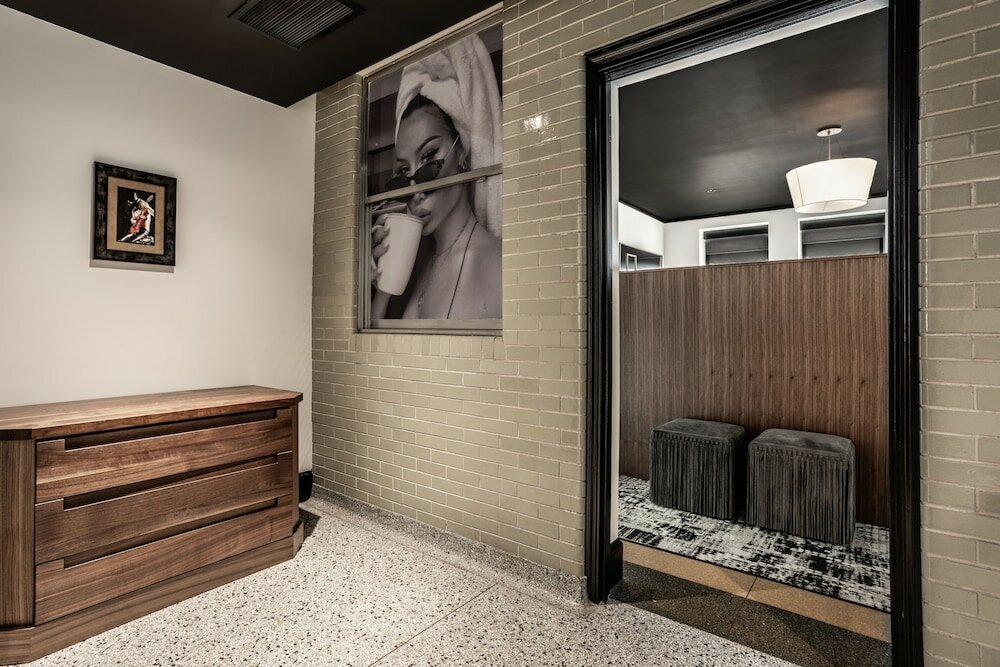 Фото Bottleworks Hotel