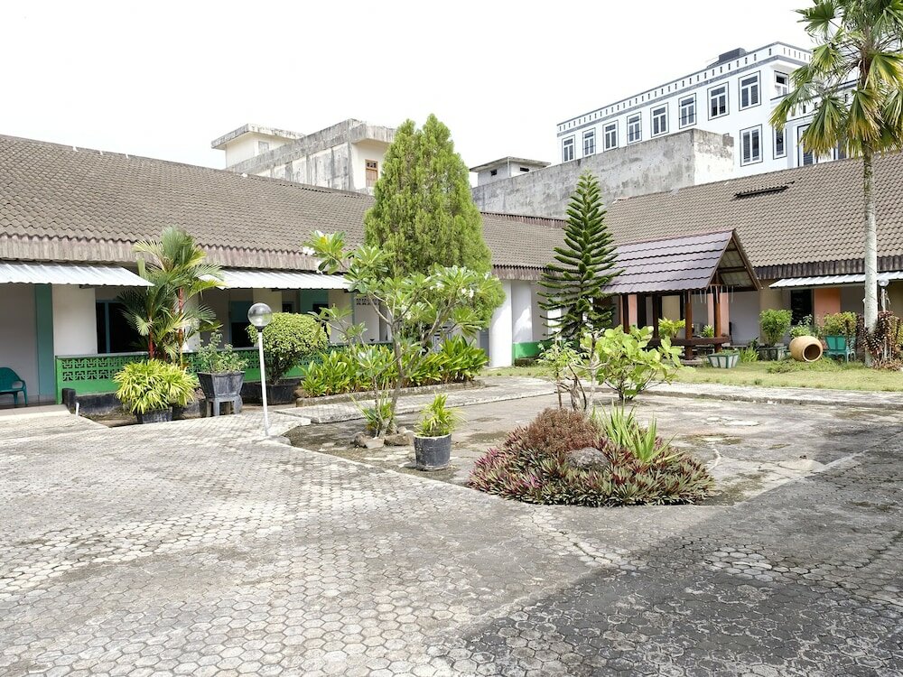 Фото Oyo 358 Hotel Martani