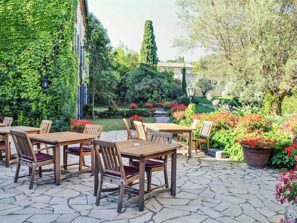 Фото Mercure Carcassonne La Cité hotel