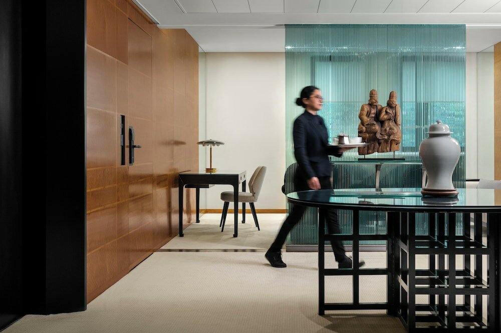 Фото Como The Halkin