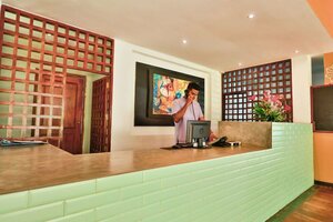 The Palms (Western, Kalutara District, City of Beruwala, 6th Lane), hotel