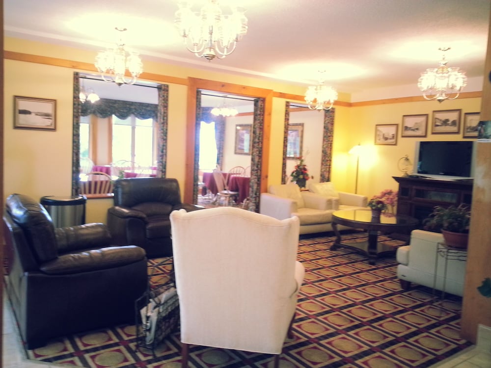 Фото Granite Town Hotel