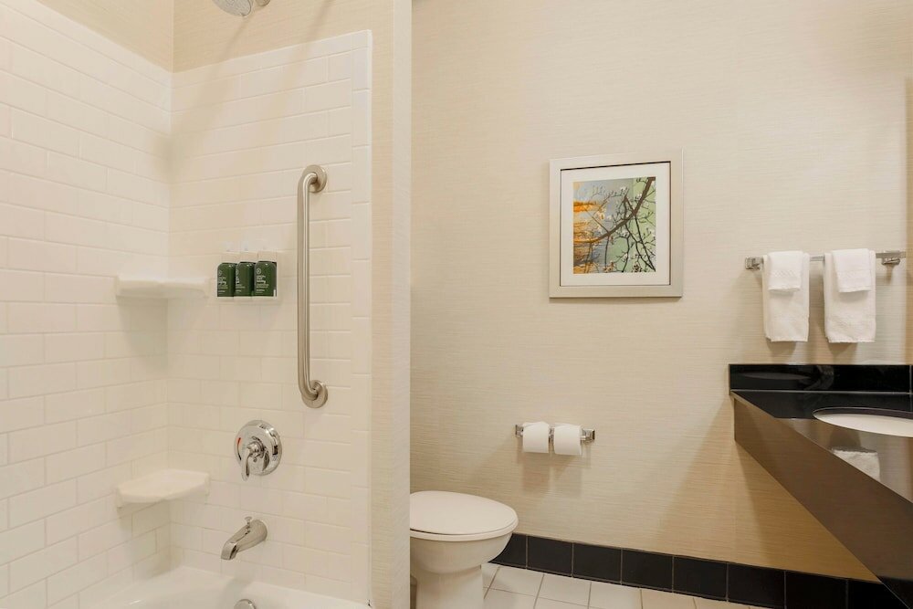 Фото Fairfield Inn & Suites by Marriott Tampa Fairgrounds/Casino