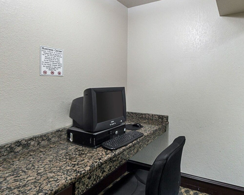 Фото SureStay Plus Hotel by Best Western San Antonio North