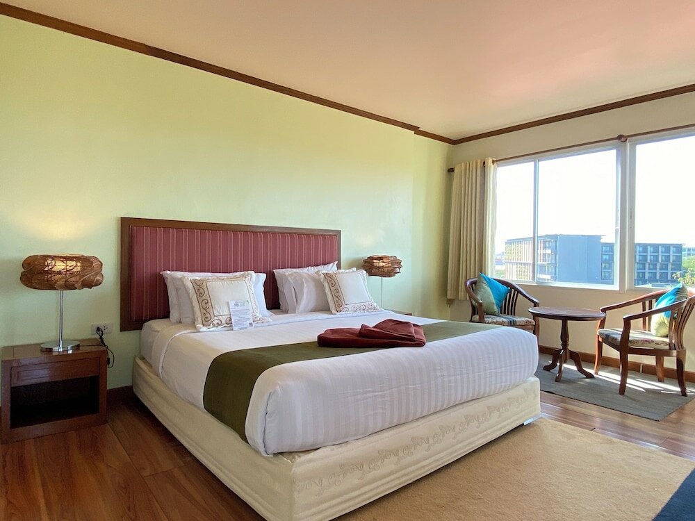 Фото Thipurai Beach Hotel