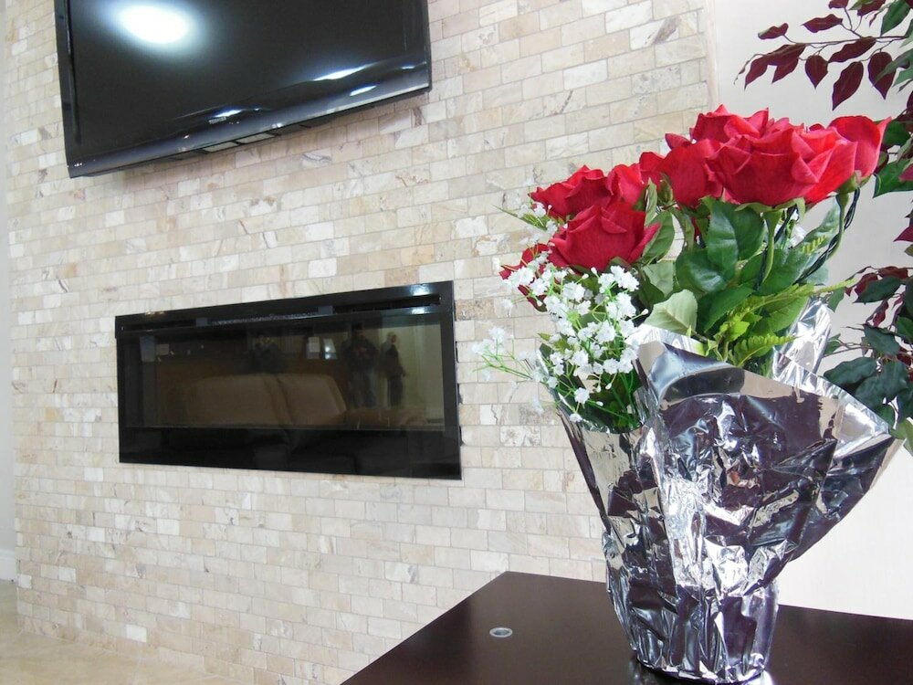 Фото Nu Hotel Toronto