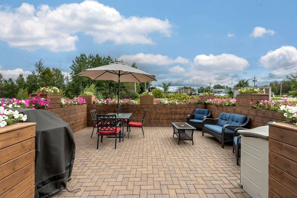 Фото Comfort Inn Sturgeon Falls