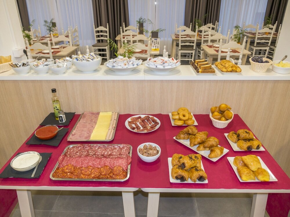 Фото Hotel Victoria