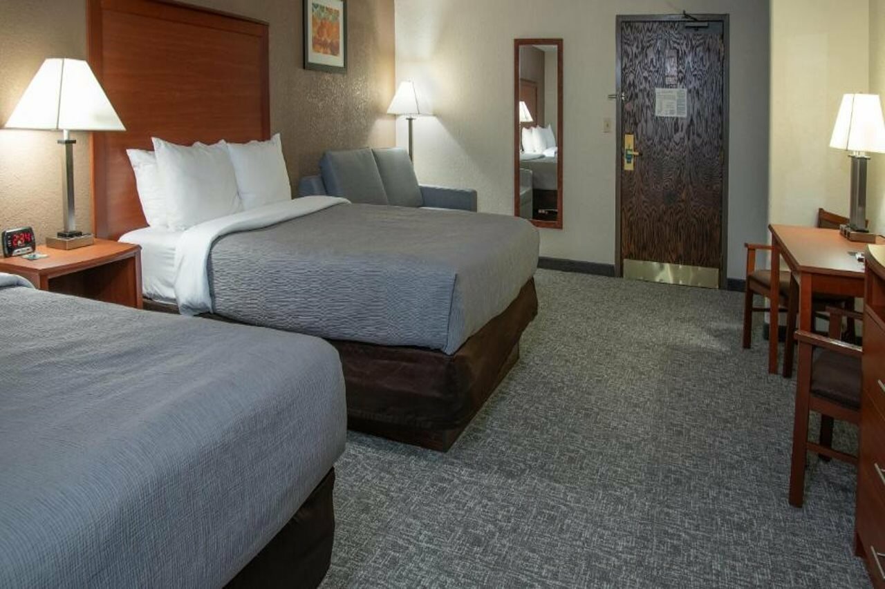 Фото Quality Inn Stadium Area