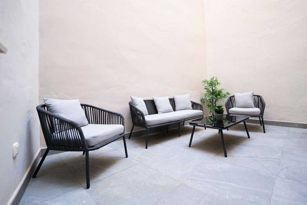 Фото Oasis Backpackers Hostel Malaga