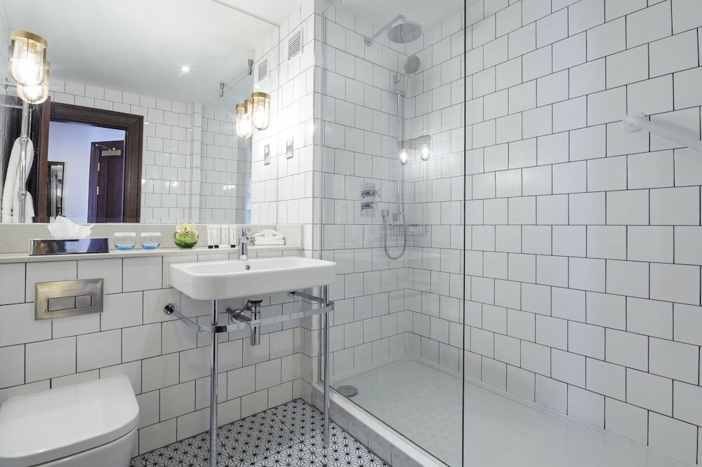 Фото Temple Bar Hotel Dublin by The Unlimited Collection