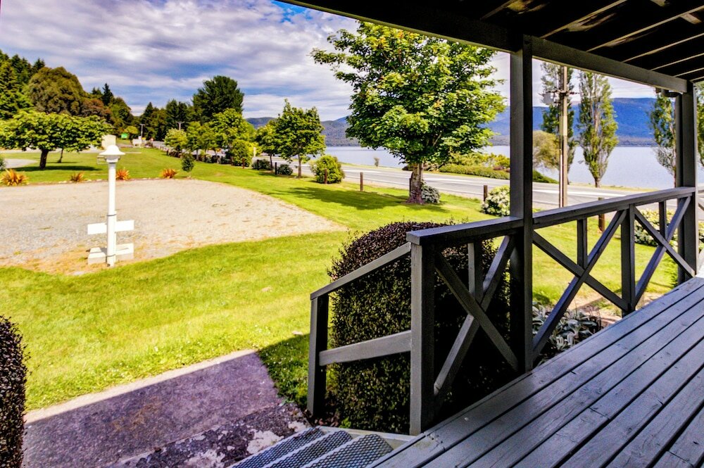 Фото Te Anau Lakeview Kiwi Holiday Park & Motels