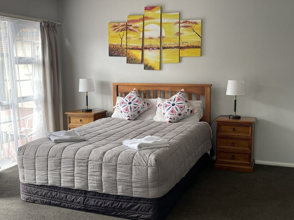 Фото Earnslaw Motel