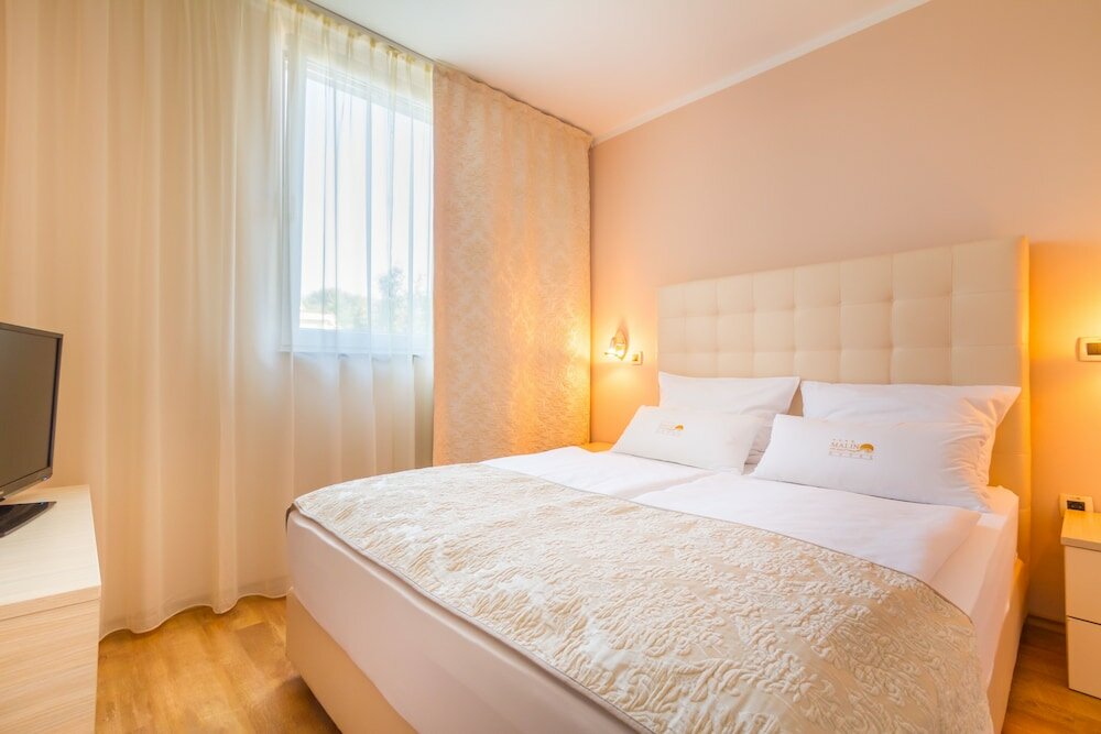 Фото Hotel Malin