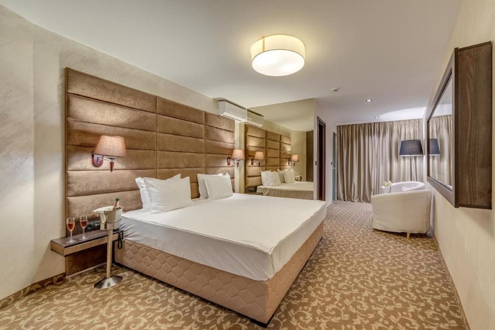 Фото Grand Hotel Sveti Vlas