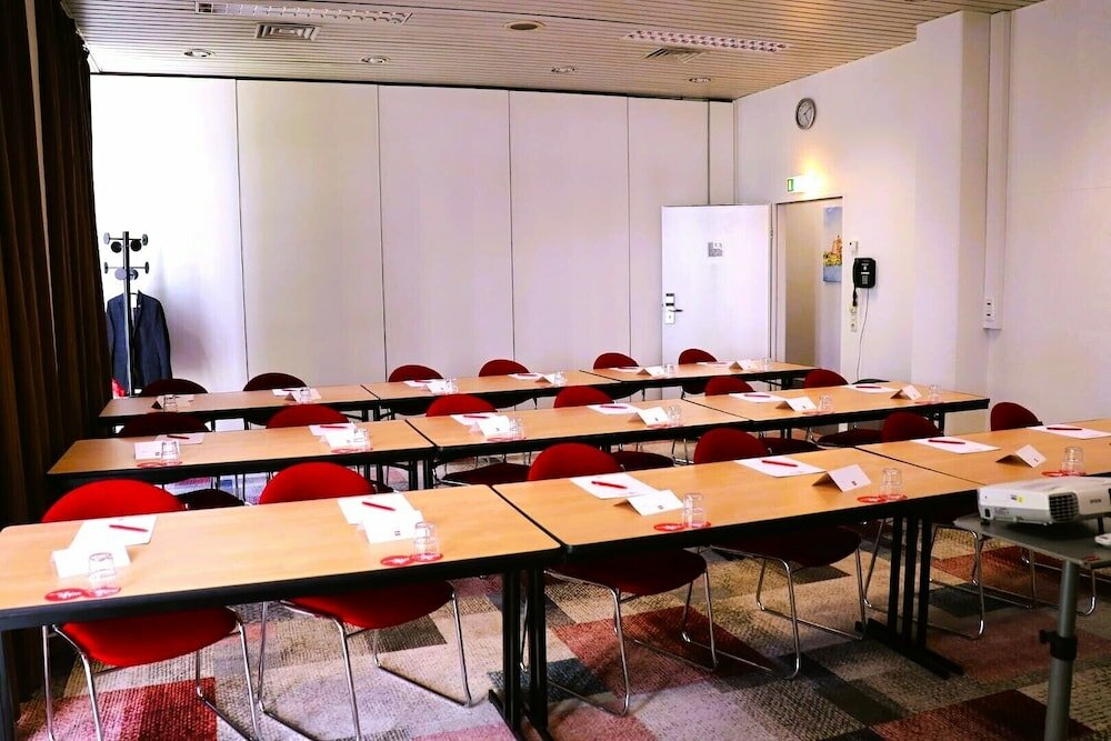 Фото ibis Regensburg City Hotel