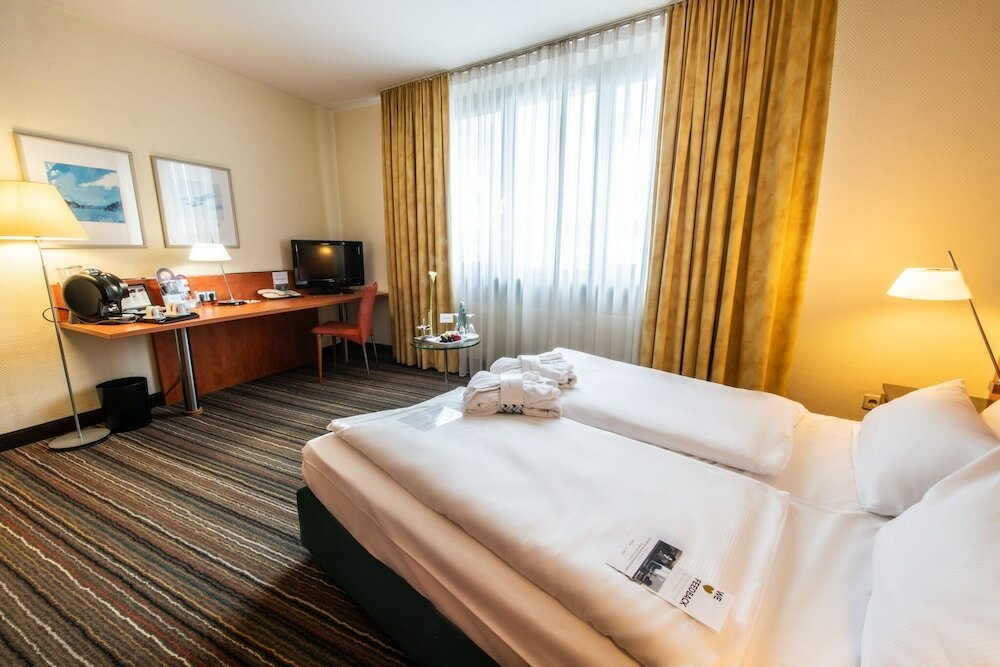 Фото Mercure Hotel Offenburg am Messeplatz