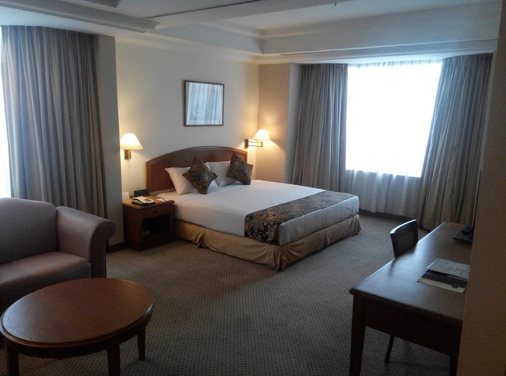 Фото Mandarin Court Hotel Kuala Lumpur