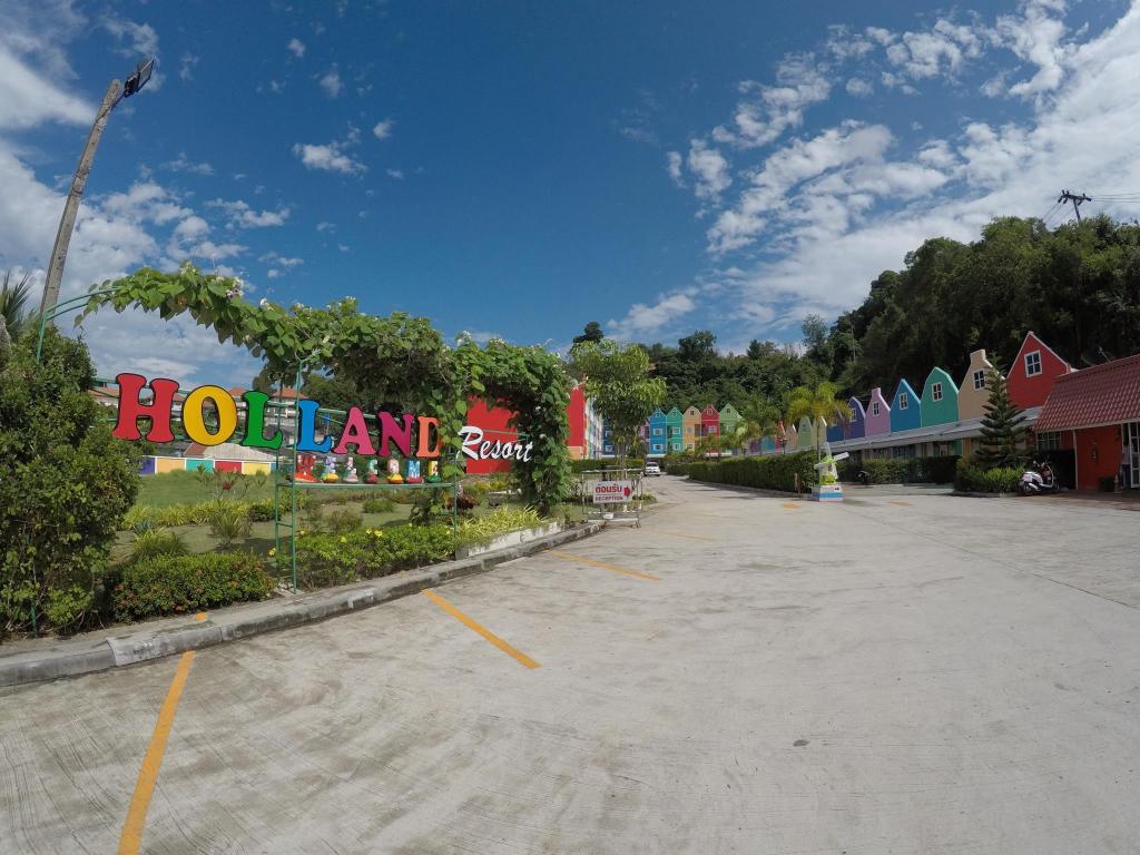 Фото Holland Resort Phuket