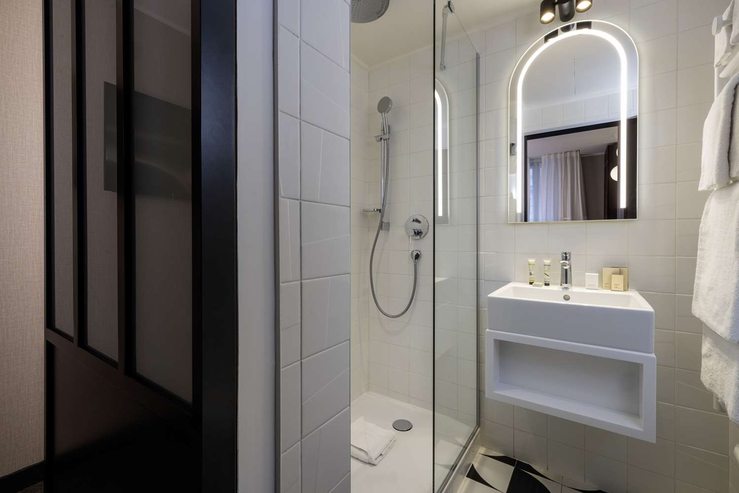 Фото Best Western Bretagne Montparnasse