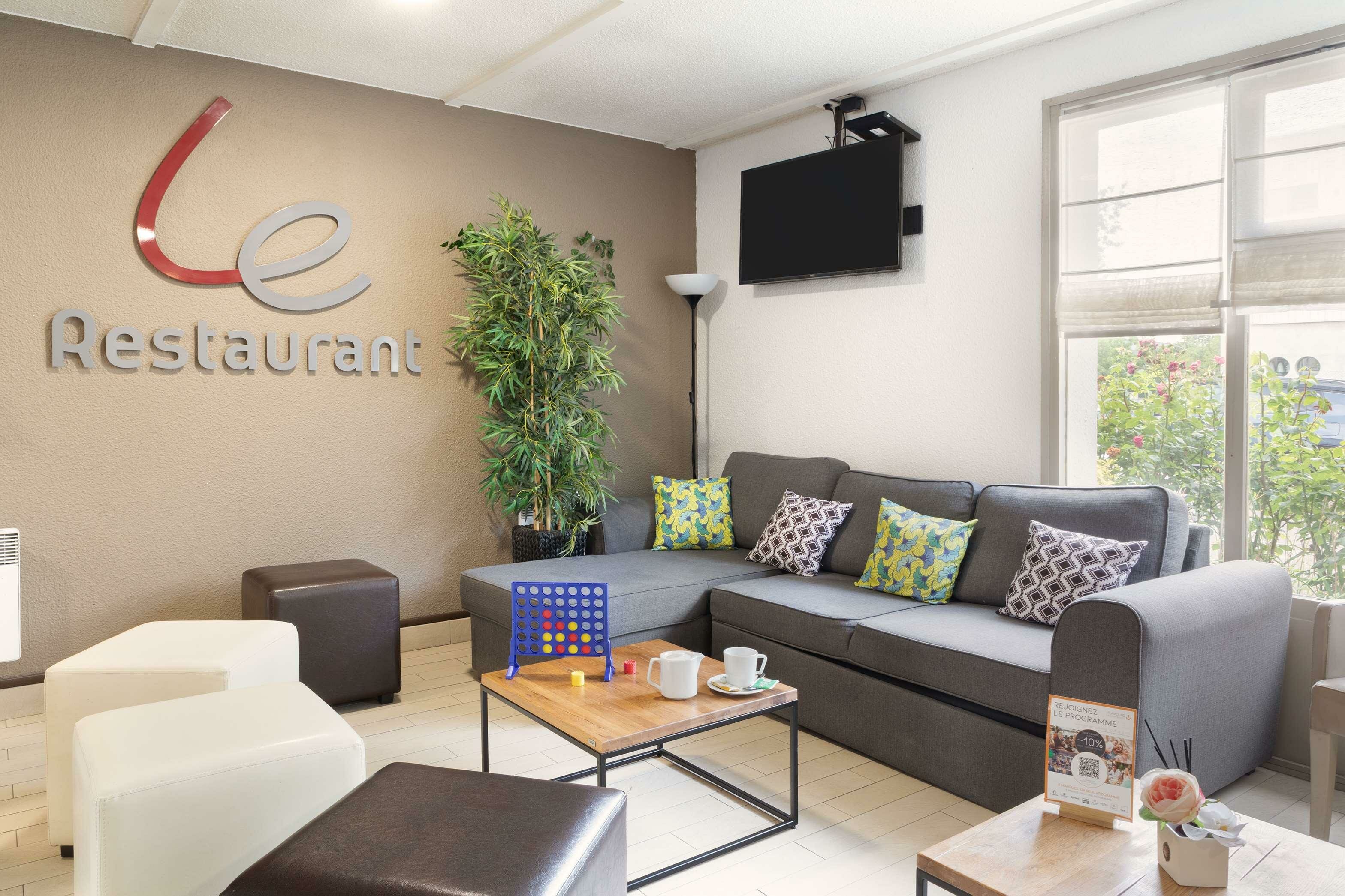 Фото Campanile Morangis Orly