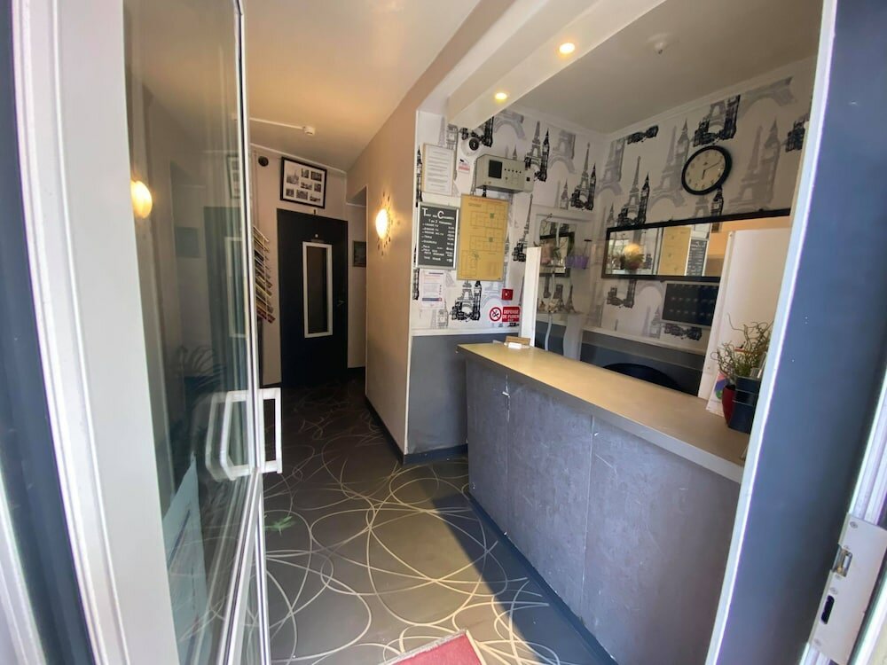 Фото Hotel Le Parisien