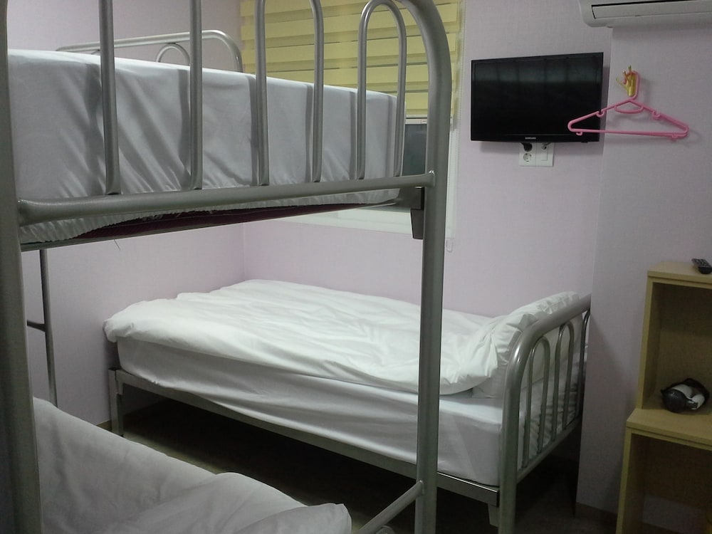 Фото Rainbow Hotel Myeongdong