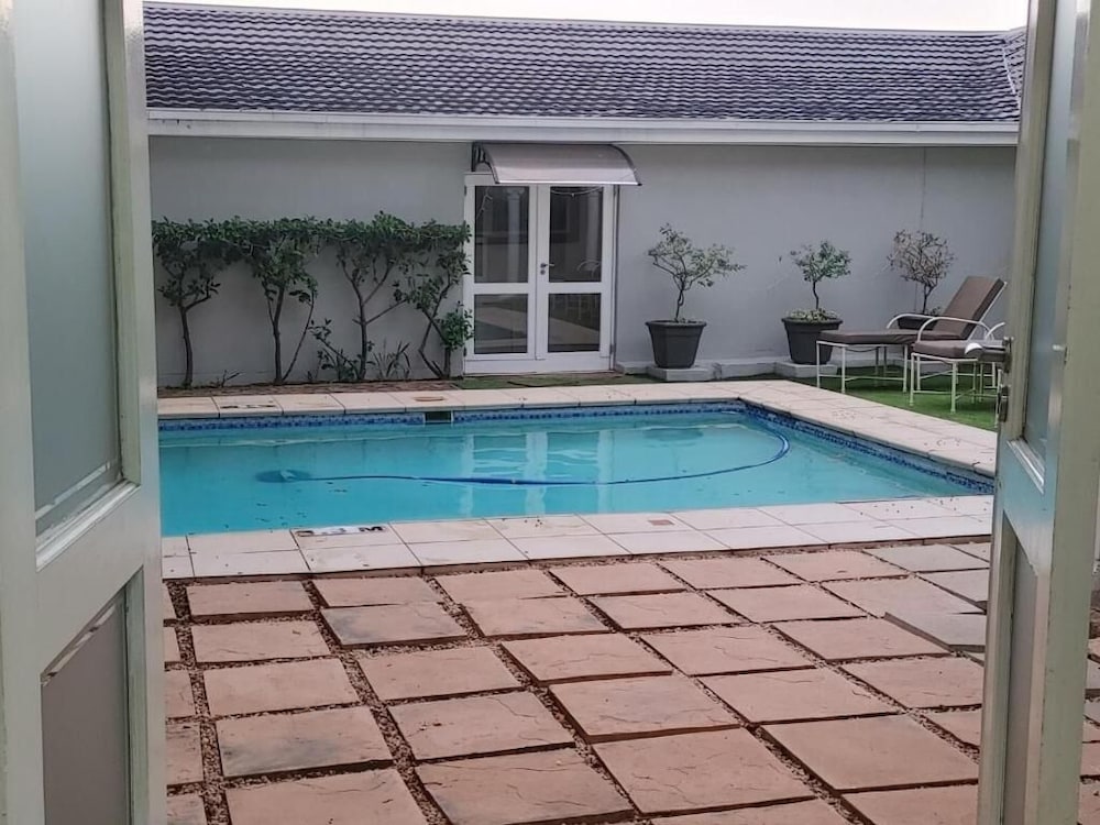 Фото 131 on Herbert Baker Boutique Hotel