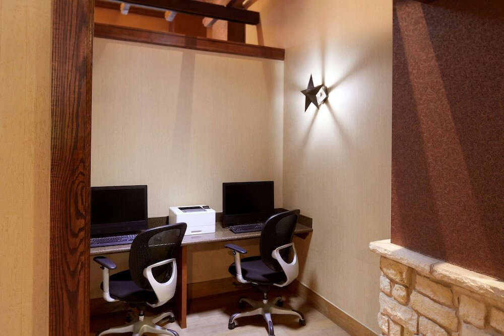 Фото Hyatt Place Fort Worth/Historic Stockyards