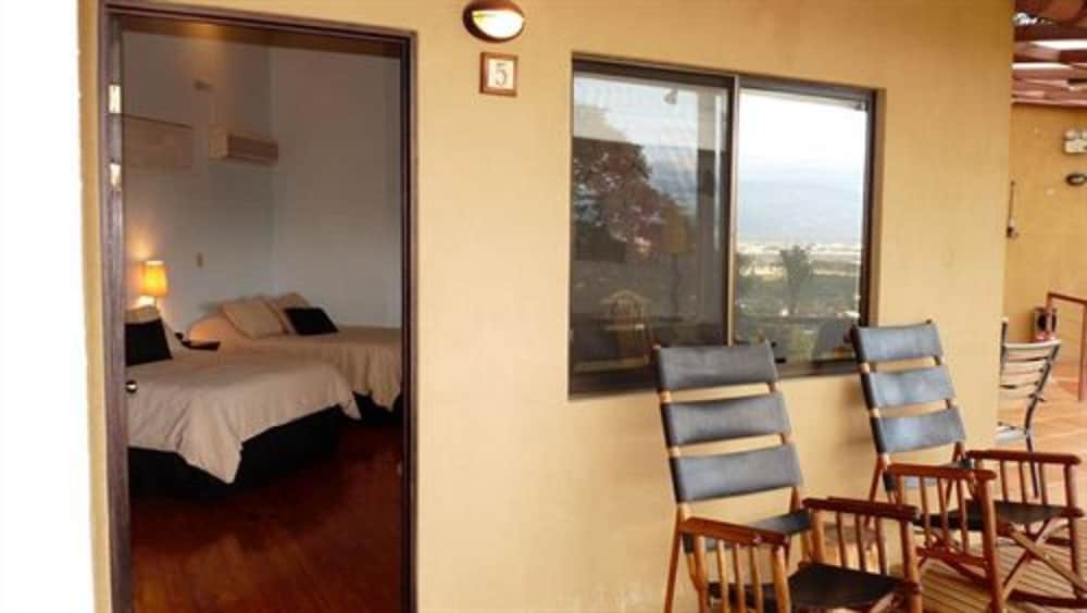 Фото Boutique Hotel Out of Bounds Costa Rica