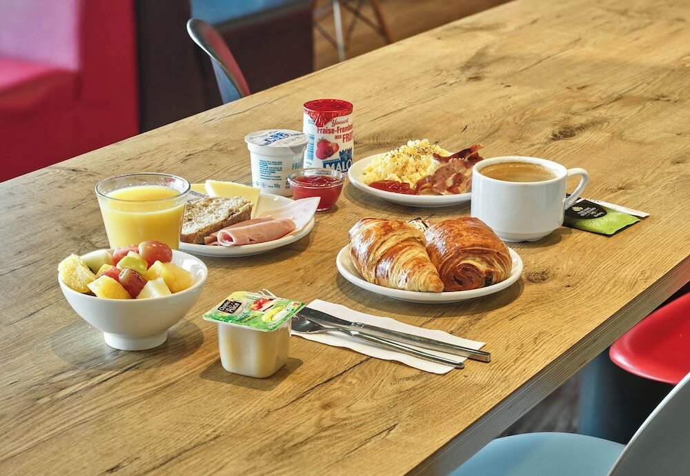 Фото B&b Hotel Versailles Le Chesnay