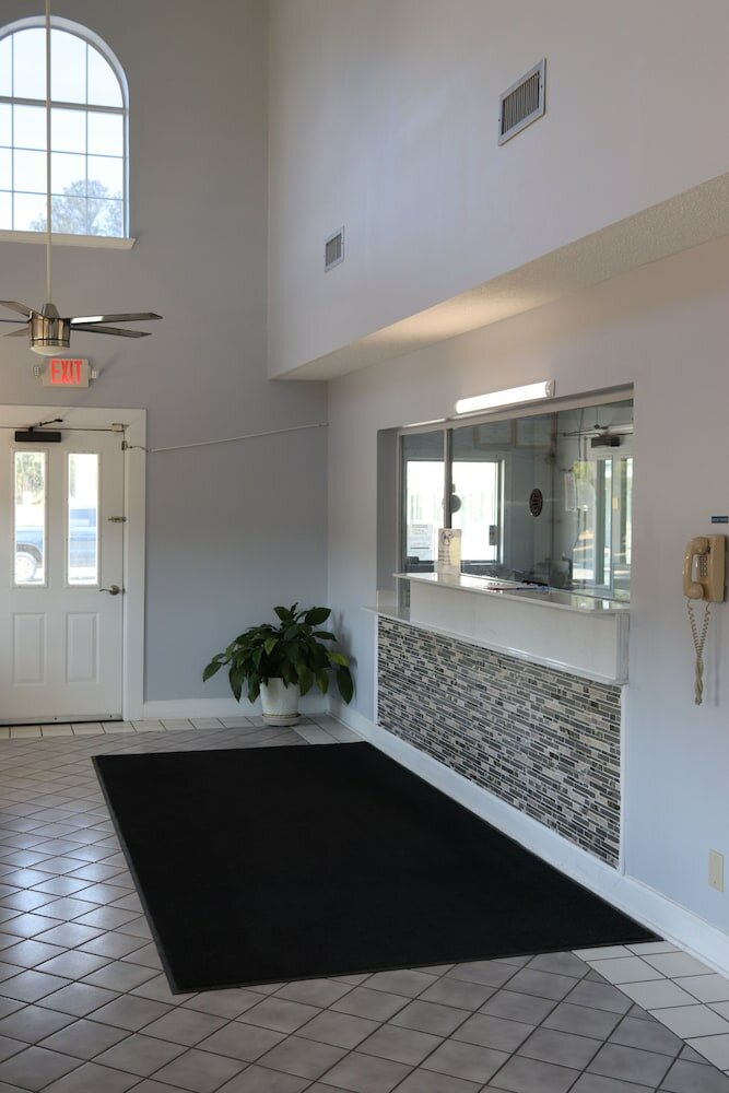 Фото Woodstream Inn