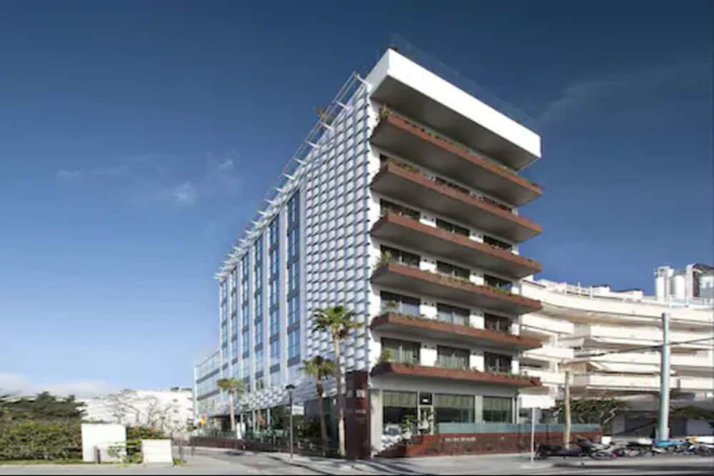 Фото Hotel MiM Sitges