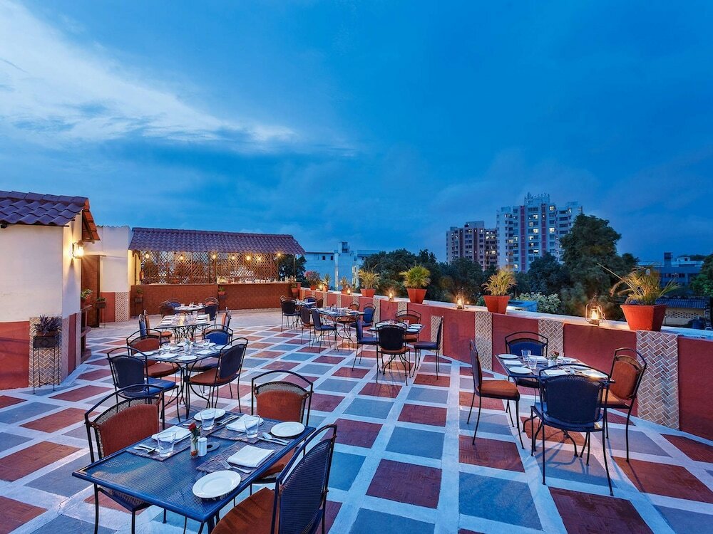 Фото La Place Sarovar Portico, Lucknow