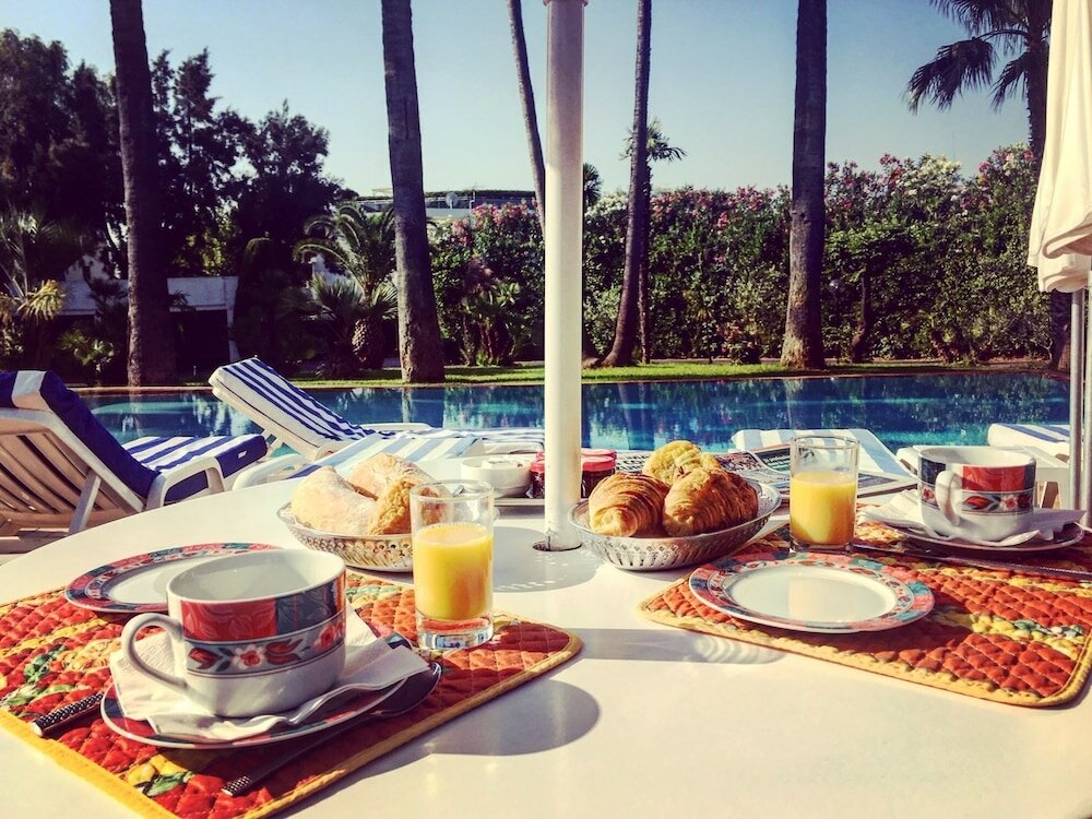 Фото Hotel des Mimosas