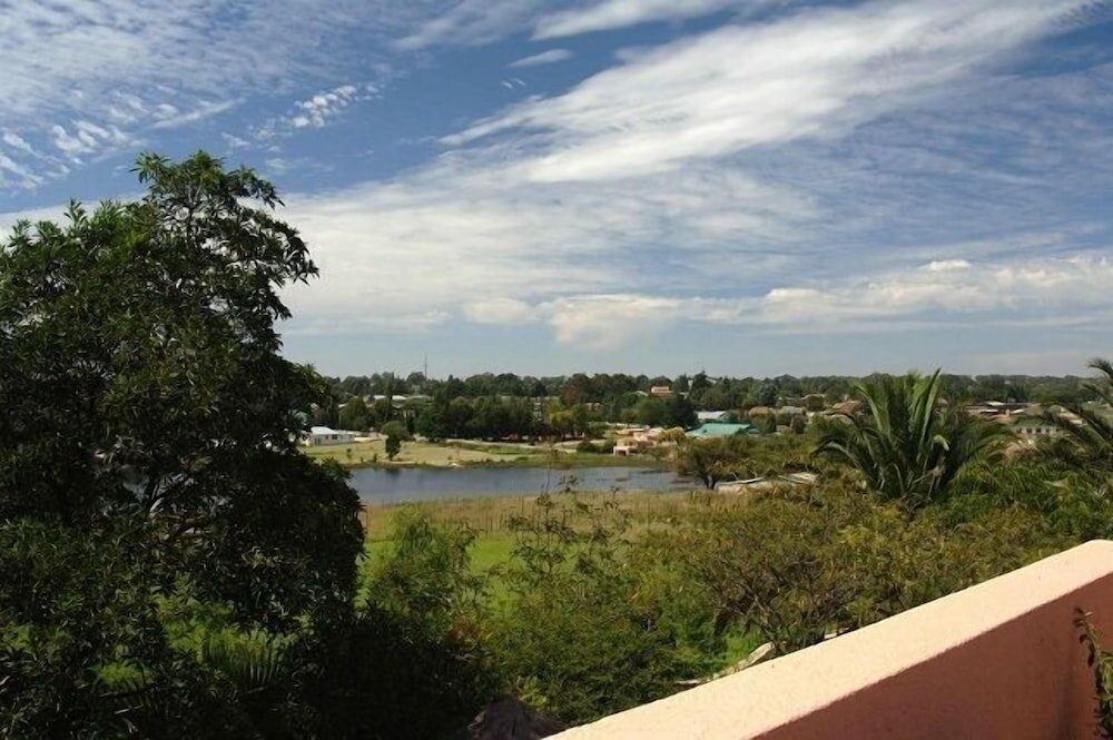 Фото Gateway Guest House