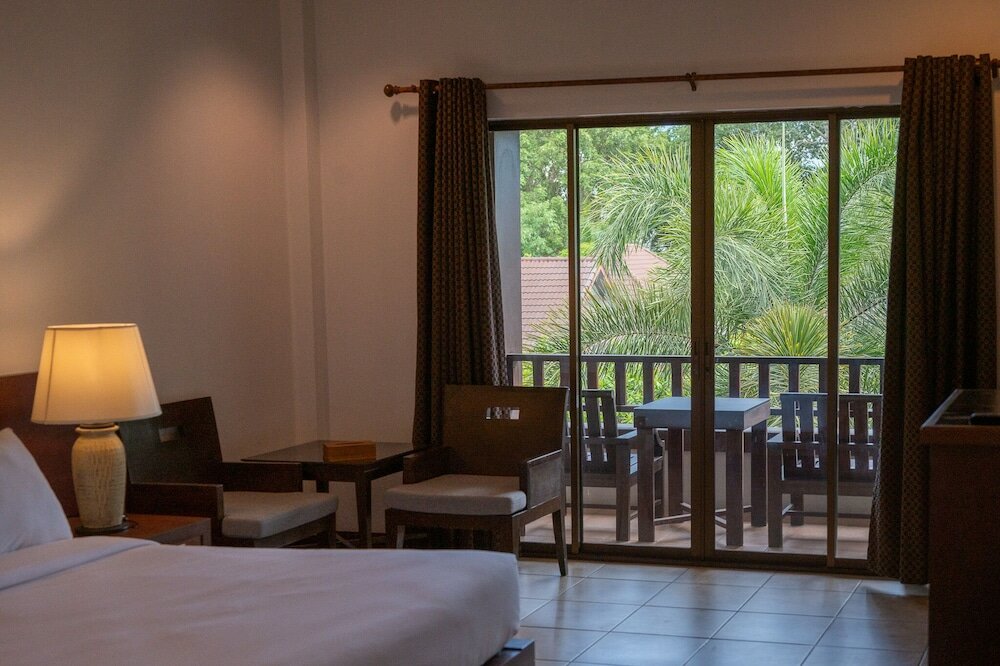 Фото Rose Bay Resort