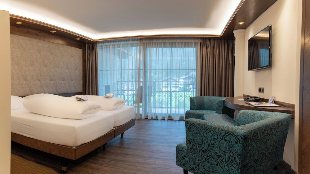 Фото Strass - Sport & SPA Hotel