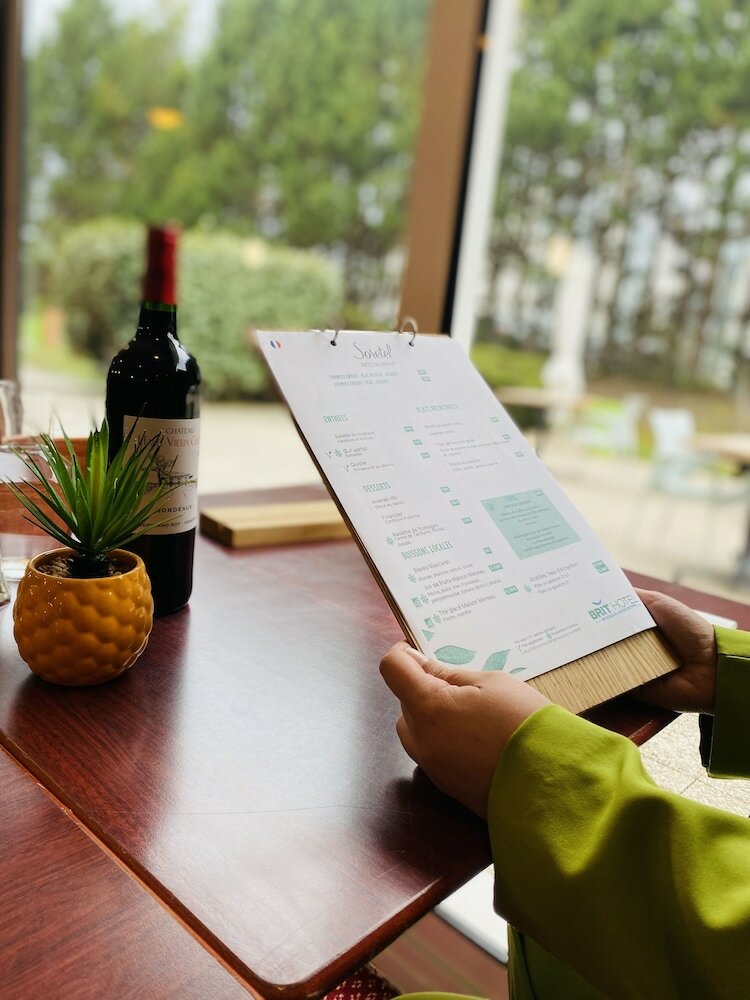 Фото Brit Hotel Bordeaux Aéroport - Le Soretel