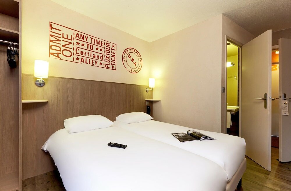 Фото Kyriad Cholet