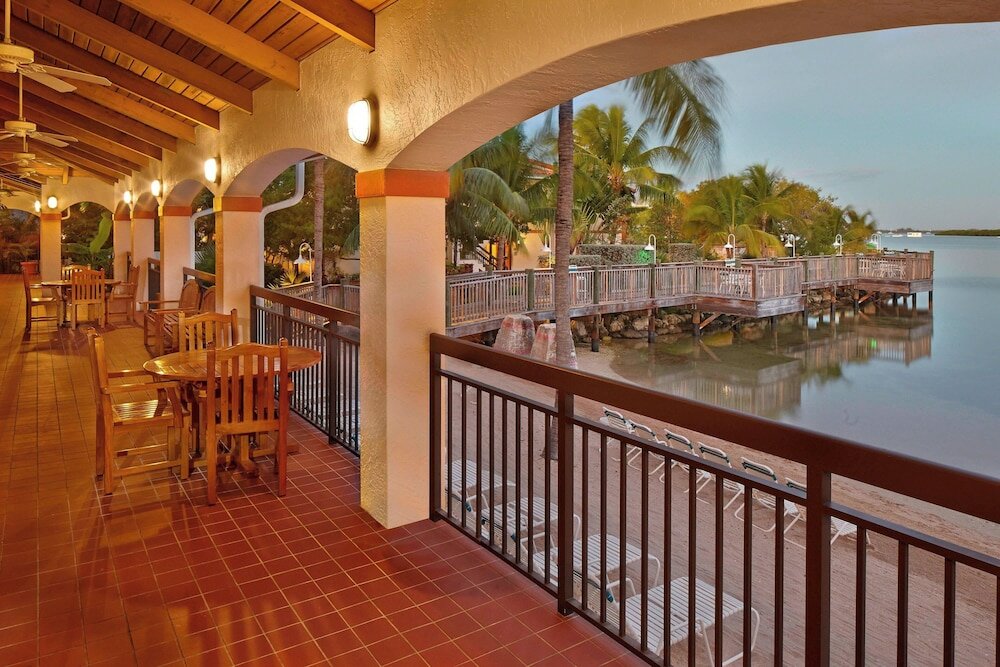 Фото Courtyard by Marriott Key West Waterfront