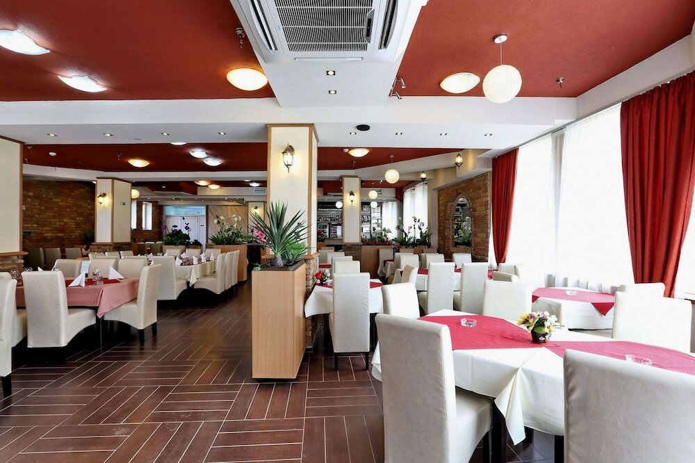 Фото Hotel Novella Uno