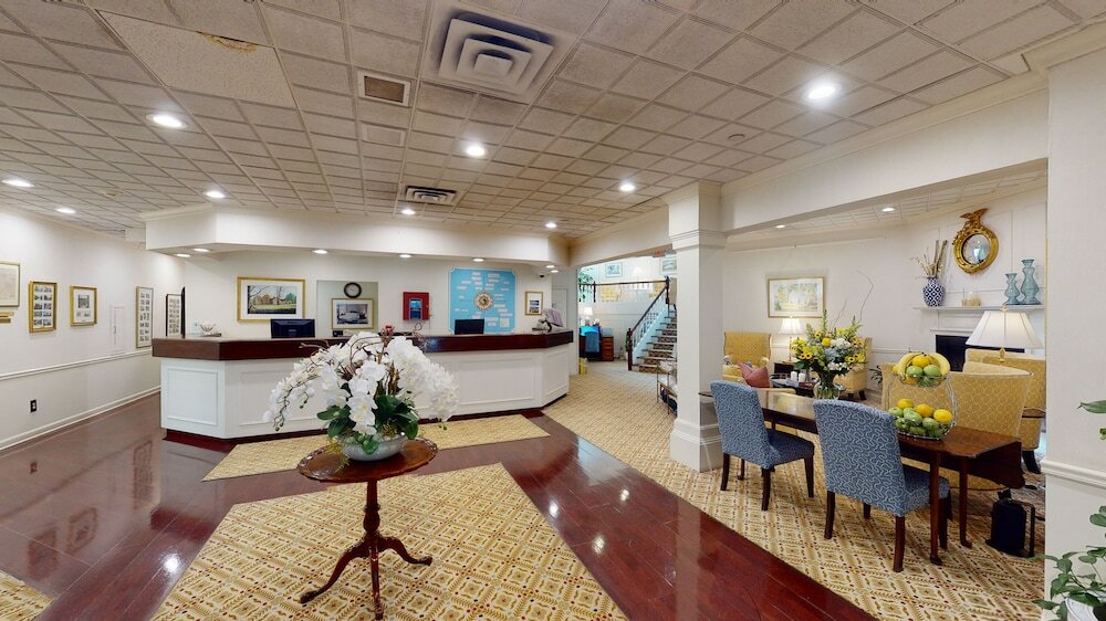 Фото The Farmington Inn & Suites