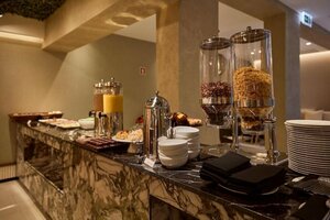 Гостиница Omid Saldanha Hotel