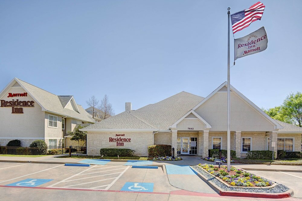 Фото Residence Inn by Marriott Dallas Park Central